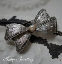 ENGLAND antique SPHINX Brooch イギリスアンティーク スフィンクスブローチ コスチュームジュエリー ヴィンテージ ブローチ 1950-80's 