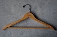 画像2: U.S.A. antique Advertising Hanger アメリカアンティーク アドバタイジング 広告入 木製ハンガー ヴィンテージ 1940-70's (2)