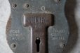画像4: ENGLAND antique PADLOCK イギリスアンティーク クマ型 刻印入り パドロック NO KEY ヴィンテージ 1920-40's