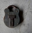画像1: ENGLAND antique PADLOCK イギリスアンティーク クマ型 刻印入り パドロック NO KEY ヴィンテージ 1920-40's (1)