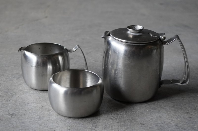 画像2: ENGLAND antique OLD HALL  Connaught  3SET イギリスアンティーク オールドホール 3点セット ティーポット 7.5pt ＆シュガーボウル 5oz＆ミルクジャグ 3/8pt［マット仕上げ］ヴィンテージ 1950-60's