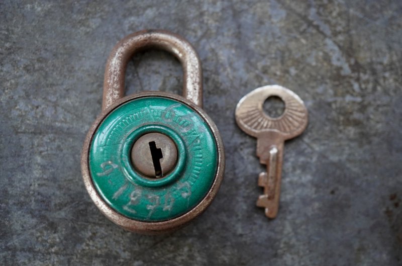 画像2: FRANCE antique PADLOCK with KEY フランスアンティーク パドロック 鍵付 ヴィンテージ 南京錠 1950-70's