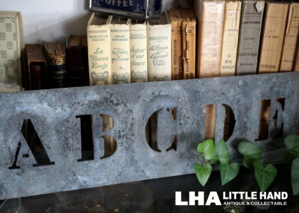 画像4: FRANCE antique 渋い ステンシルプレート ABCDE アルファベット 1930-40's (4)