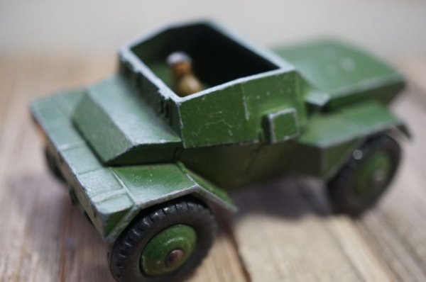 画像1:  UK DINKY ARMY SCOUT CAR NO.673 (1)