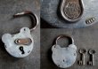 画像4: FRANCE antique UNIS F.T.H クマ型 パドロック 鍵2本付 南京錠 PADROCK KEY 1940-60's