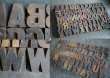 画像5: U.S.A. antique アンティーク木製プリンターブロック【小さなアルファベットＡ〜Ｚ揃・66個】 Ｈ2.5ｃｍ スタンプ はんこ 1890-1940's  (5)