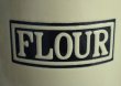画像4: 【RARE】ENGLAND antique アンティーク 小さめサイズ フラワー缶 インサイズド文字 FLOUR 1930's (4)