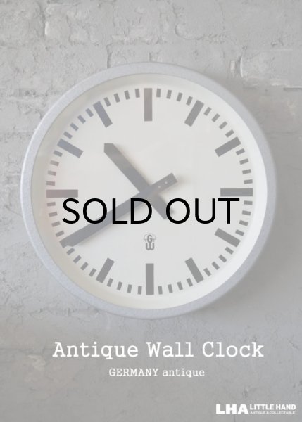 画像1: GERMANY antique GW [Gerätewerk Leipzig] wall clock アンティーク 掛け時計 クロック 37cm 1960's インダストリアル 工業系 (1)