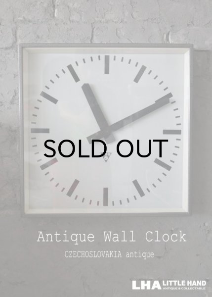 画像1: CZECHOSLOVAKIA antique PRAGOTRON wall clock チェコスロバキアアンティーク パラゴトロン社 掛け時計 ラージサイズ クロック 43.5cm 1980-90's (1)
