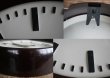 画像5: CZECHOSLOVAKIA antique PRAGOTRON wall clock チェコスロバキアアンティーク パラゴトロン社 掛け時計 ヴィンテージクロック 32cm 1960's (5)