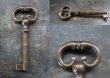 画像2: FRANCE antique KEY フランスアンティークキー 鍵 美しい装飾 チェスト・キャビネットキー 1890-1920's