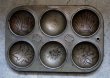 画像2: ENGLAND antique イギリスアンティーク ベーキングティンモールド 6穴 焼き型 菓子型 1930-50's