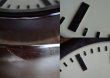 画像4: CZECHOSLOVAKIA antique PRAGOTRON wall clock チェコスロバキアアンティーク パラゴトロン社 掛け時計 クロック 32cm 1970's (4)