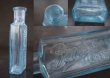 画像3: ENGLAND antique イギリスアンティーク 爽やかなブルー 筆記体ロゴが素敵な【Boots】 ガラスボトル H9.4cm ガラス瓶 1920's (3)