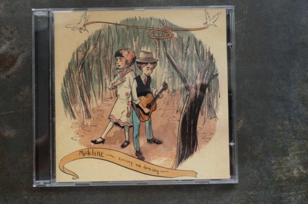 画像1: MADELINE / KISSING AND DANCING　 CD  (1)