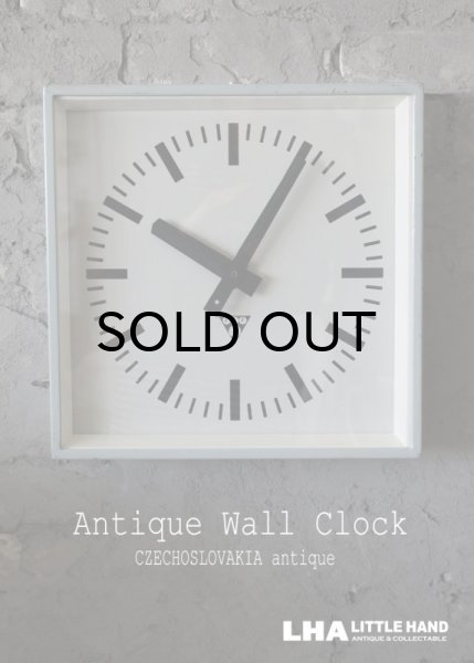 画像1: CZECHOSLOVAKIA antique PRAGOTRON wall clock チェコスロバキアアンティーク パラゴトロン社 掛け時計 クロック ヴィンテージ 33.5cm 1980-90's (1)