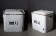 画像3: ENGLAND antique BREAD BIN イギリスアンティーク ホーロー ブレッド缶 BREAD 1920-30's (3)