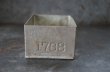 画像2: ENGLAND antique TEA TIN イギリスアンティーク ナンバー入 紅茶缶 サンプル ティン缶 ブリキ缶 1920-30's  (2)