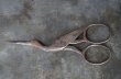 画像2: FRANCE antique Scissors フランスアンティーク コウノトリ糸切ハサミ ミニハサミ ヴィンテージ 1930-40's (2)