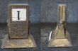 画像3: USA antique ADVERTISING Desk Calender アメリカアンティーク 真鍮製 回転式万年デスクレンダー 1920-30's ヴィンテージ  (3)
