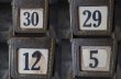 画像7: USA antique ADVERTISING Desk Calender アメリカアンティーク 真鍮製 回転式万年デスクレンダー 1920-30's ヴィンテージ  (7)