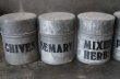 画像4: ENGLAND antique SPICE TINS スパイスティン 調味料入れ ラック付 缶 1950-70's (4)