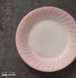 画像1: U.S.A. vintage Fire-king Pink Dinner Plate アメリカヴィンテージ ファイヤーキング ピンク スワール ディナープレート 1949-62's