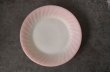 画像2: U.S.A. vintage Fire-king Pink Dinner Plate アメリカヴィンテージ ファイヤーキング ピンク スワール ディナープレート 1949-62's (2)