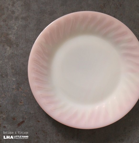 画像1: U.S.A. vintage Fire-king Pink Dinner Plate アメリカヴィンテージ ファイヤーキング ピンク スワール ディナープレート 1949-62's (1)