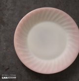 画像: U.S.A. vintage Fire-king Pink Dinner Plate アメリカヴィンテージ ファイヤーキング ピンク スワール ディナープレート 1949-62's