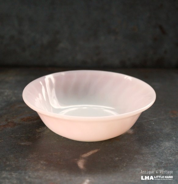 画像1: U.S.A. vintage Fire-king Pink Dessert Bowl アメリカヴィンテージ ファイヤーキング ピンク スワール デザートボウル 1949-62's (1)