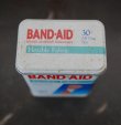 画像4: USA antique BAND-AID TIN アメリカアンティーク ジョンソン&ジョンソン BAND-AID バンドエイド缶 絆創膏 ヴィンテージ 1992's 