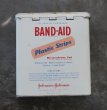 画像4: USA antique BAND-AID TIN アメリカアンティーク ジョンソン&ジョンソン BAND-AID バンドエイド缶 絆創膏 ヴィンテージ1960-70's  (4)