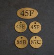 画像2: U.S.A. antique Number Tag アメリカアンティーク ヴィンテージ ロゴ入り ナンバータグ ナンバープレート ブラスタグ 真鍮 タグ 1960-80's 