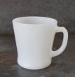 画像2: U.S.A. vintage Fire-king D handle mug ファイヤーキング ホワイト Dハンドルマグ ヴィンテージ 1960-76's (2)