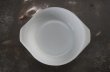 画像3: U.S.A. vintage Fire-king White SWIRL Casserole アメリカヴィンテージ ファイヤーキング ホワイト スワール キャセロール グラタン皿 1960-79's (3)