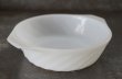 画像4: U.S.A. vintage Fire-king White SWIRL Casserole アメリカヴィンテージ ファイヤーキング ホワイト スワール キャセロール グラタン皿 1960-79's (4)