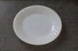 画像3: U.S.A. vintage Fire-king White SWIRL Dinner Plate アメリカヴィンテージ ファイヤーキング ホワイト スワール ディナープレート 1951-60's (3)