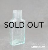 画像: ENGLAND antique Boots Glass Bottle イギリスアンティーク 筆記体ロゴ【Boots】 ガラスボトル H11.2cm ガラス瓶 1920's