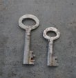 画像3: ENGLAND antique KEYS 2pcs イギリスアンティークキー ヴィンテージキー 小さな鍵 2本セット ヴィンテージ 1940-70s