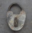 画像2: SALE【30%OFF】FRANCE antique PADROCK No Key フランスアンティーク クマ型 刻印入 パドロック 南京錠 ヴィンテージ ビンテージ 1930－50's (2)