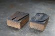 画像4: U.S.A. antique Letterpress WC アメリカアンティーク 木製プリンターブロック 2個 Ｈ5ｃｍ ヴィンテージ スタンプ ビンテージ はんこ 数字 1900-40's  (4)