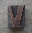 画像2: U.S.A. antique Letterpress 【V】アメリカアンティーク 木製プリンターブロック Ｈ5ｃｍ ヴィンテージ スタンプ ビンテージ はんこ 数字 1900-40's 