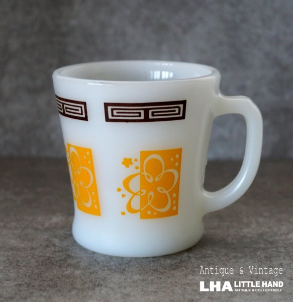 画像1: U.S.A. vintage Fire-king Mug Abstract Flower アメリカヴィンテージ ファイヤーキング アブストラクトフラワー 黄土 茶 マグ マグカップ 1960-76's (1)