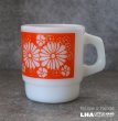 画像1: U.S.A. vintage Fire-king Mug Marguerite アメリカヴィンテージ ファイヤーキング マーガレット 橙  マグ マグカップ 1960-76's (1)