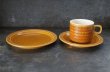 画像2: ENGLAND antique HORNSEA SAFFRON TRIO イギリスアンティーク ホーンジー サフラン カップ＆ソーサー＆ティープレート・ケーキプレート トリオ C&S 1970-80's ヴィンテージ (2)