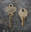 画像2: U.S.A. antique KEYS 2pcs アメリカアンティークキー ヴィンテージキー 鍵 2本セット ヴィンテージ 1940-70s