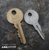 画像: U.S.A. antique KEYS 2pcs アメリカアンティークキー ヴィンテージキー 鍵 2本セット ヴィンテージ 1940-70s