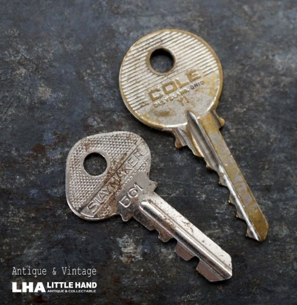 画像1: U.S.A. antique KEYS 2pcs アメリカアンティークキー ヴィンテージキー 鍵 2本セット ヴィンテージ 1940-70s (1)