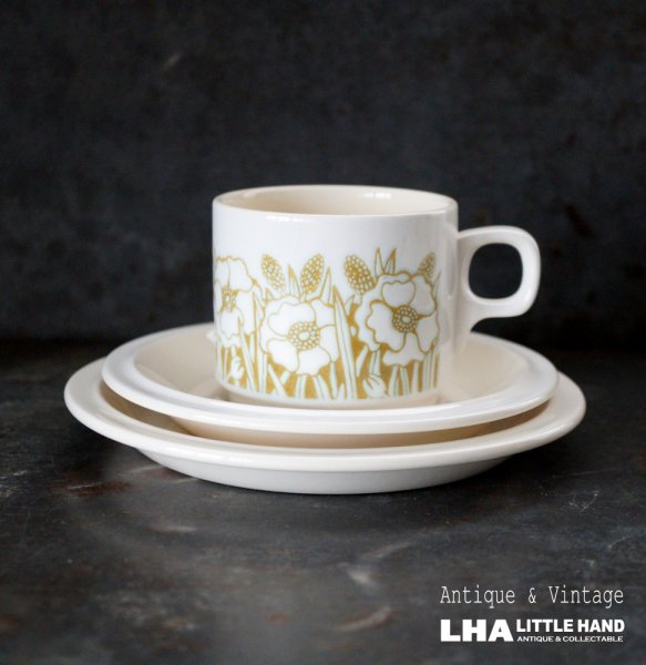 画像1: ENGLAND antique HORNSEA  FLEUR C&S イギリスアンティーク ホーンジー フルール カップ＆ソーサー＆ティープレート・ケーキプレート トリオ  C&S 1970-80's ヴィンテージ コーヒーカップ ティーカップ (1)